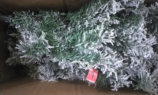 BOXED 5FT SNOW FLOCKED ARTIFICIAL CHRISTMAS TREE WITH LIGHTS