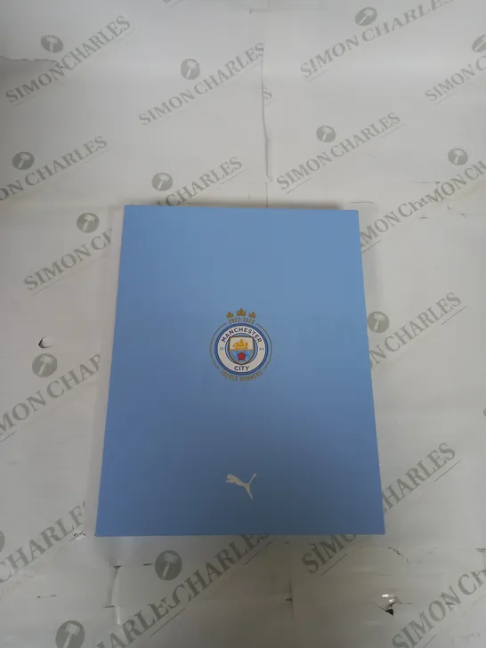 BOXED MANCHESTER CITY COMMEMORATIVE JERSEY SIZE L - TREBLE WINNERS