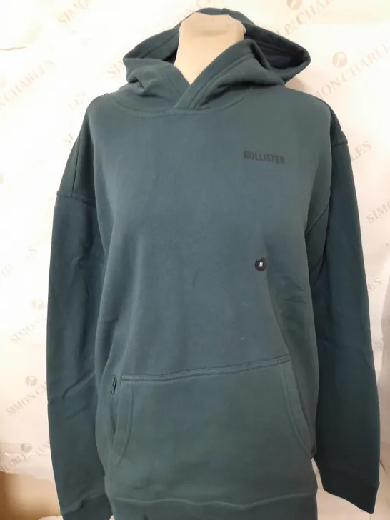 HOLLISTER DARK BLUE HOODIE - SIZE MEDIUM