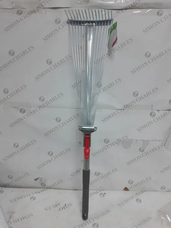 160cm TELESCOPIC GARDEN LEAF RAKE