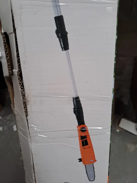 BOXED YARD FORCE 750W EXTENDABLE POLE PRUNER - COLLECTION ONLY