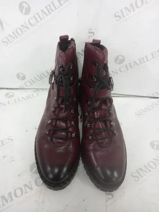 BOXED MODA IN PELLE ARANIE BURGUNDY LEATHER SIZE 6