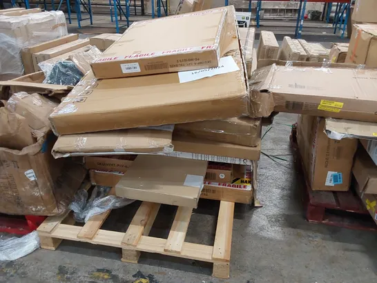 PALLET OF ASSORTED FURNITURE PARTS