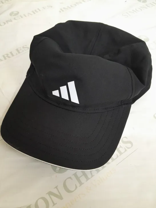 ADIDAS AEROREADY BLACK CAP