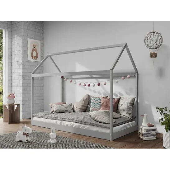 BOXED VESPER HOUSE BED GREY // SIZE: SINGLE (1 BOX)