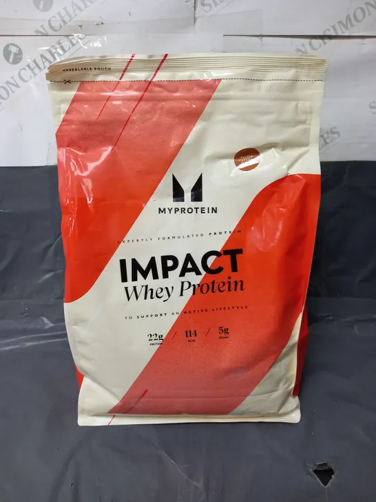 SEALED MYPROTEIN IMPACT WHEY PROTEIN IN SALTED CARAMEL 2.5KG