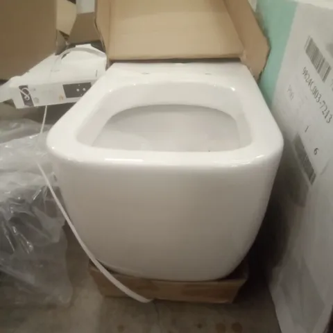 BOXED COOKE & LEWIS AFFINI CLOSE COUPLED TOILET 