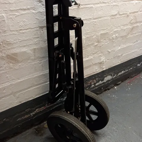 LIGHTWEIGHT POSTAL TROLLEY