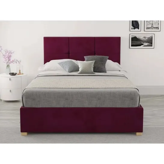 BOXED MOYERS UPHOLSTERED OTTOMAN BED // SIZE: 4FT SMALL DOUBLE (3 BOXES)