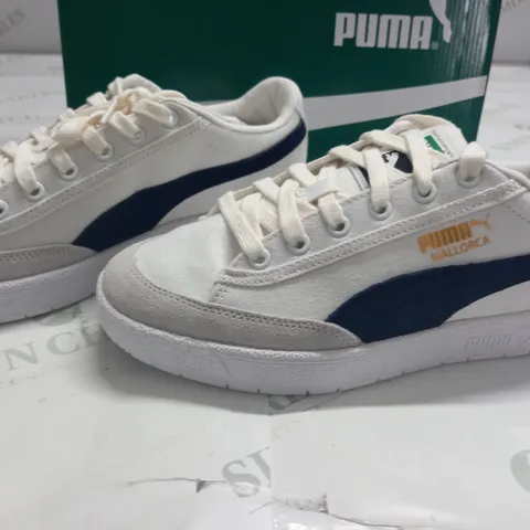 BOXED PAIR OF PUMA MALLORCA CANVAS TRAINERS IN WHITE/BLUE - UK 7