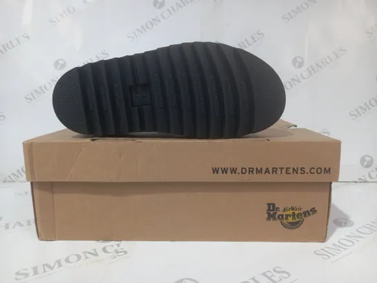 BOXED PAIR OF DR MARTENS BLAIRE OPEN TOE PLATFORM SANDALS IN BLACK UK SIZE 5