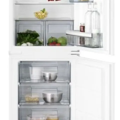 AEG 5000 COLD SENSE INTEGRATED 60/40 --FRIDGE FREEZER Model SCB718F3LS