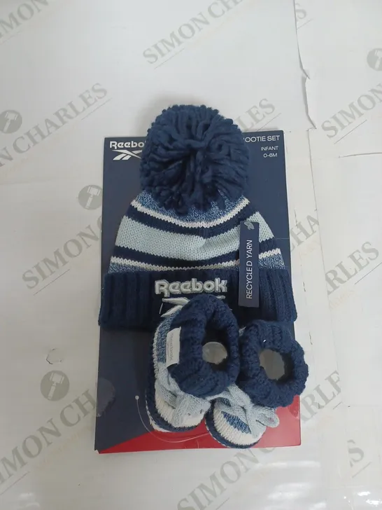 REEBOK HAT AND BOOTIE SET SIZE 0-6 MONTHS 