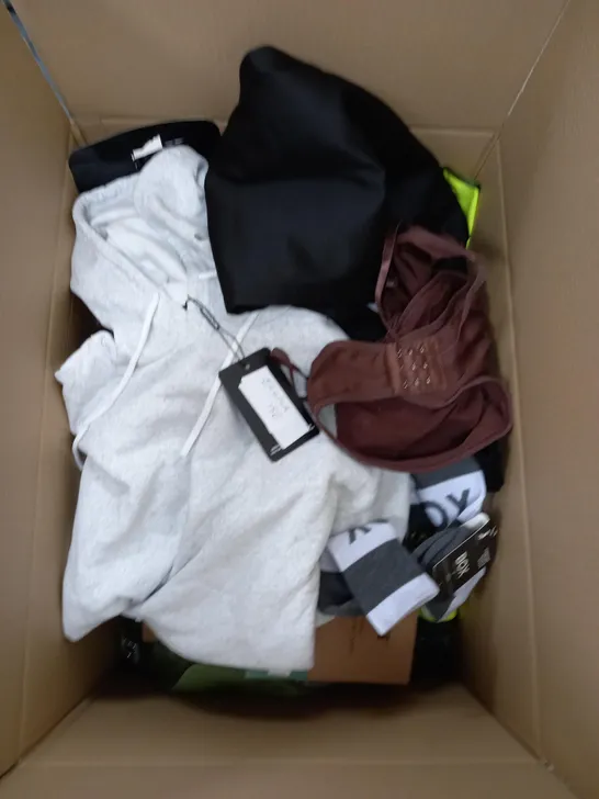 BOX OF APPROXIMATELY 20 CLOTHING ITEMS TO INCLUDE JOGGERS, SOCKS, BODYSUITS ETC 