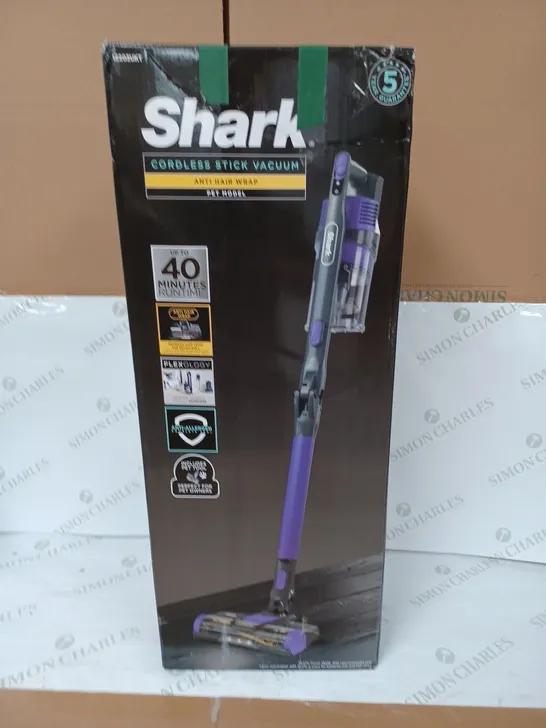 SHARK ANTI HAIR WRAP CORDLESS PET VACUUM CLEANER IZ202UKT