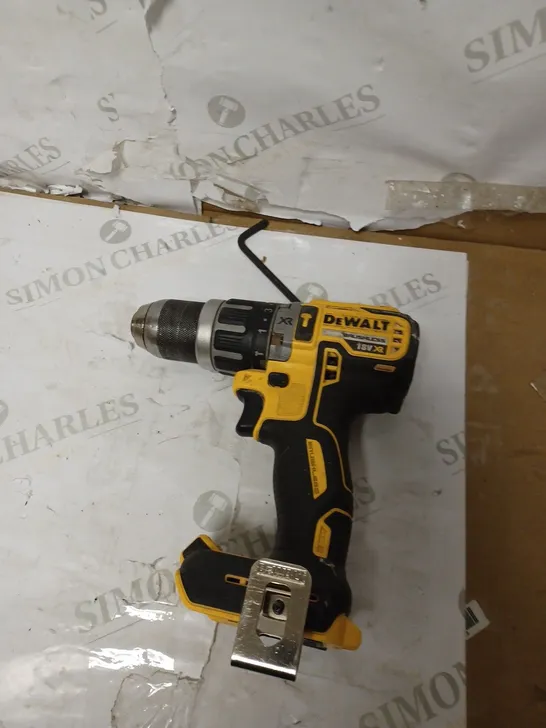 DEWALT DCD996N 18V XR 3-SPEED BRUSHLESS HAMMER COMBI DRILL (BODY ONLY)