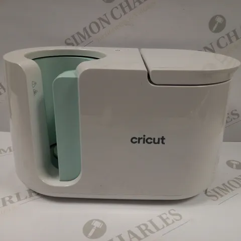 CRICUT MUG PRESS