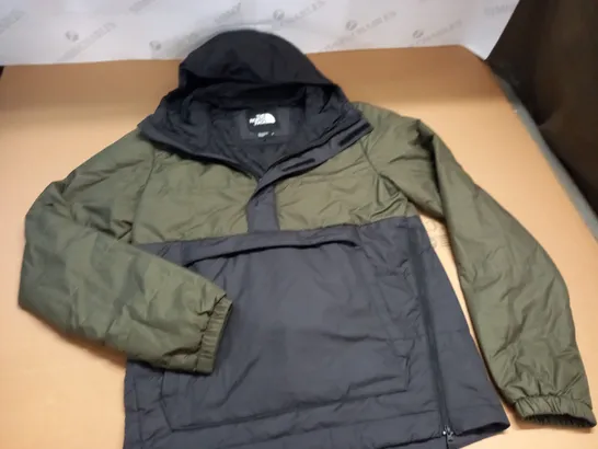 NORTH FACE GREEN/BLACK HALF ZIP COAT - XS