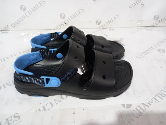 CROCS CLASIC ALL-TERRAIN SANDAL SIZE 9/10