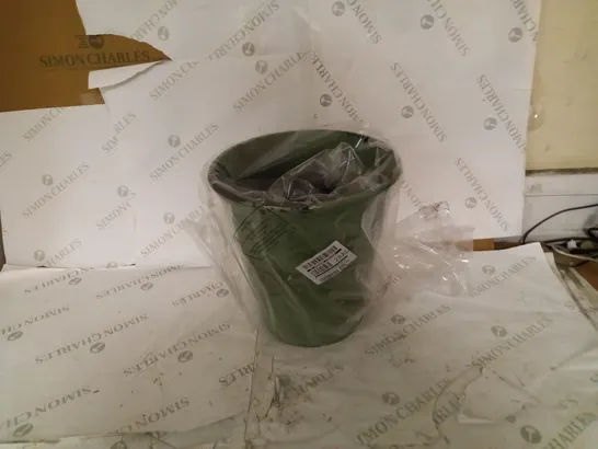 PAIR OF OLIVE GREEN 30CM PLASTIC PLANTERS RRP £28.99