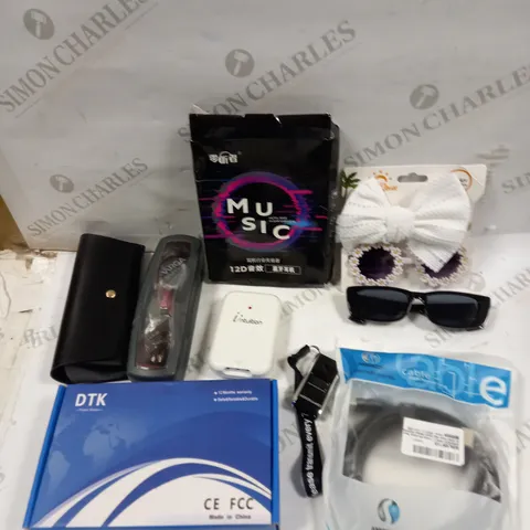 BOX OF APPROXIMATELY 15 ASSORTED HOUSEHOLD & ELECTRICAL ITEMS TO INCLUDE PRESCRIPTION SUNGLASSES, HDMI CABLE, ASSORTED POWER SUPPLIES ETC 