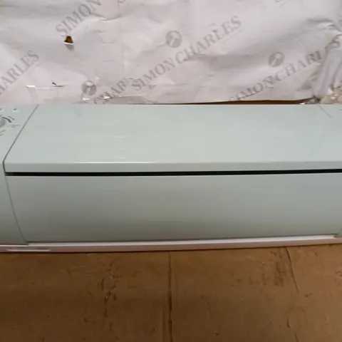 CRICUT EXPLORE AIR 2 CUTTING MACHINE