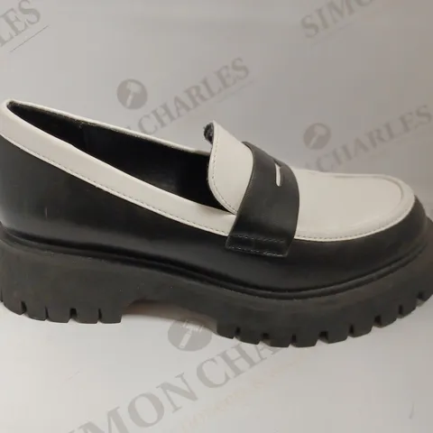 KOI VEGAN BIRCH MONOCHROME LOAFERS - BLACK/WHITE SIZE 6