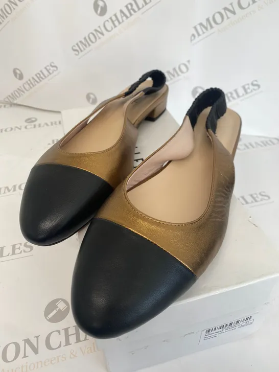 BOXED PAIR OF BALLARETTE ROMA SHOES SIZE 40