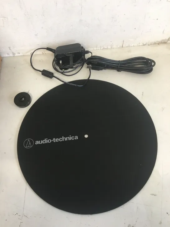 AUDIO-TECHNICA LP60XBT FULLY AUTOMATIC WIRELESS BELT-DRIVE TURNTABLE