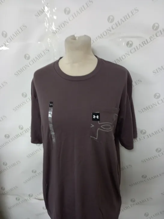 UNDER ARMOUR CASUAL T-SHIRT SIZE M