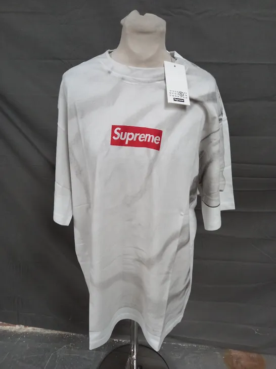 SUPREME LOGO GREY/WHITE T-SHIRT - L