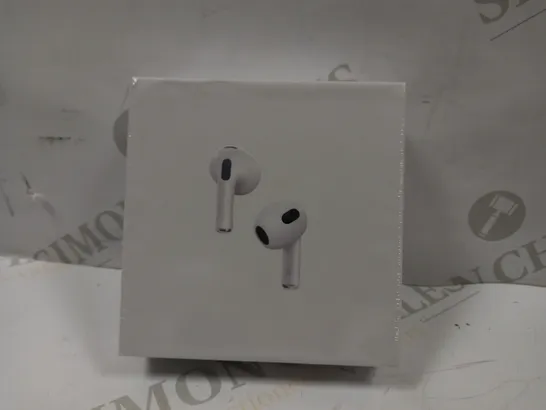 APPLE AIRPODS WITH WIRELESS CHARGING CASE