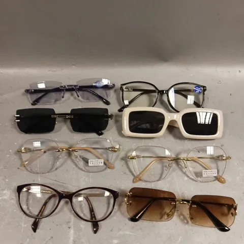 APPROXIMATELY 20 ASSORTED GLASSES/SUNGLASSES IN VARIOUS DESIGNS 