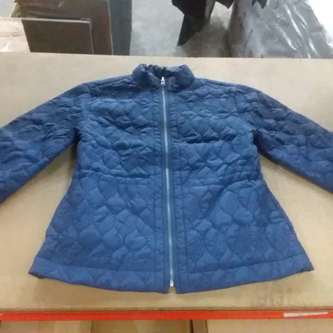 BOX OF APPROXIMATELY 7 WYNNELAYERS QUILTED REVERSIBLE JACKETS TWILIGHT BLUE - SIZE XS