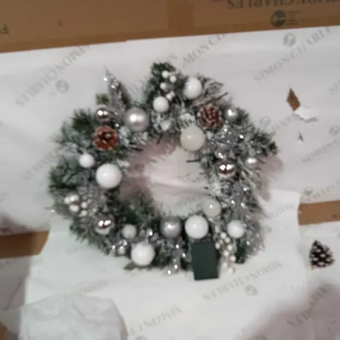 HOME REFLECTIONS PRE-LIT SNOWY SILVER WREATH