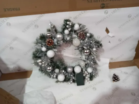 HOME REFLECTIONS PRE-LIT SNOWY SILVER WREATH