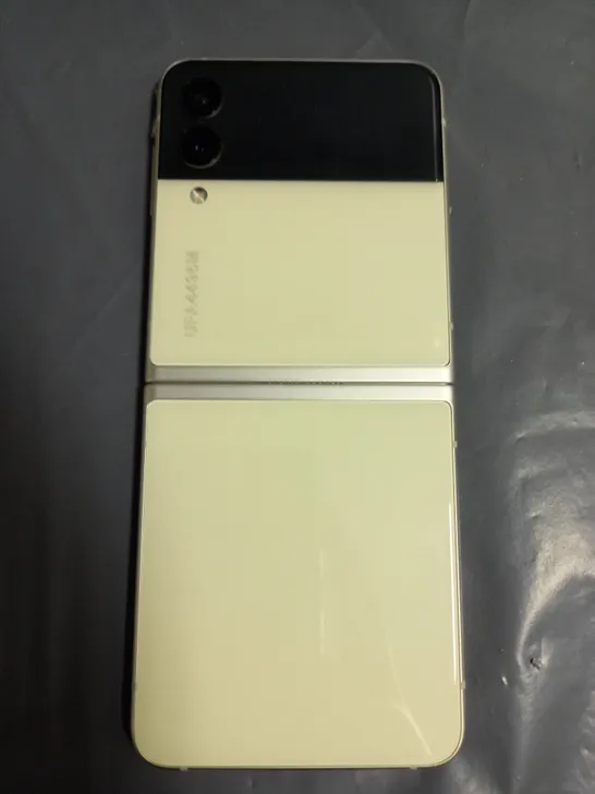 SAMSUNG GALAXY Z FLIP3