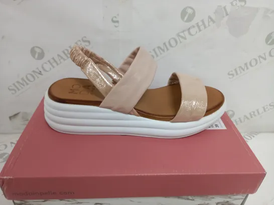 BOXED MODA IN PELLE NICCO CAMEO METALLIC SANDLES SIZE 39 