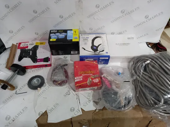 LOT OF APROXIMATELY 15 ASSORTED HOUSEHOLD ITEMS TO INCLUDE BRAUN CLEANING CARTRIDGE, PDPGAMING HEADSET, AND ONE FOR ALL 40" WALL MOUN ETC.