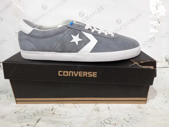 BOXED PAIR OF CONVERSE BREAKPOINT SHOES IN GREY/WHITE UK SIZE 12