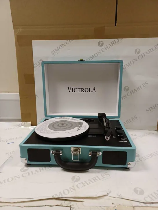 VICTROLA BLUETOOTH TURNTABLE IN BLUE