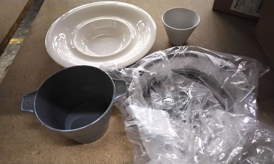 4 BOXES OF APPROXIMATELY 60 ITEMS INCLUDING PORCELITE WHITE CONIC BOWL, PLASTIC LID, GREY MELAMINE RANCH, PORLAND PASTA BOWL