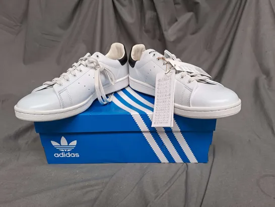 BOXED PAIR OF ADIDAS STAN SMITH LUX SHOES IN WHITE SIZE 8