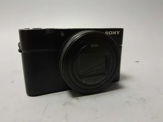 SONY RX100 VII EXMOR RS 4K CYBER-SHOT