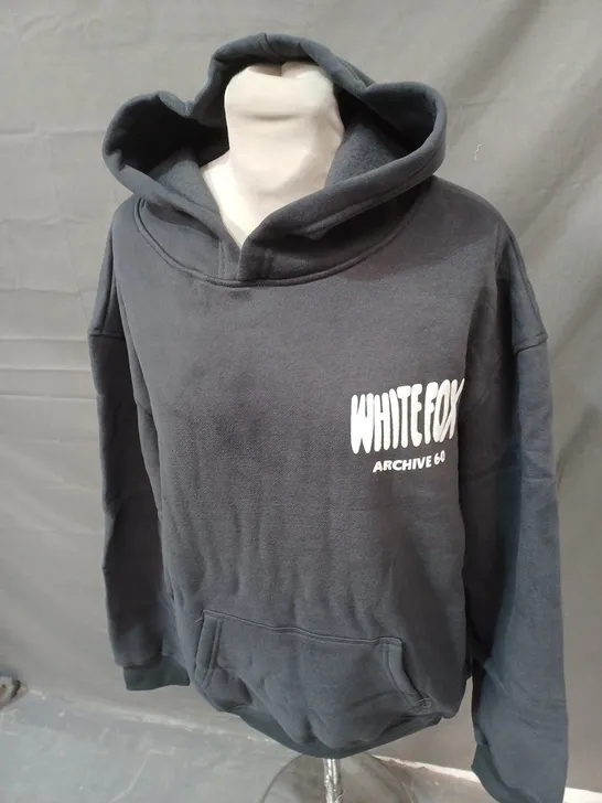 WHITE FOX CASUAL HOODIE SIZE XL