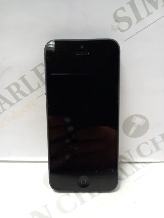 APPLE IPHONE 5 - BLACK 