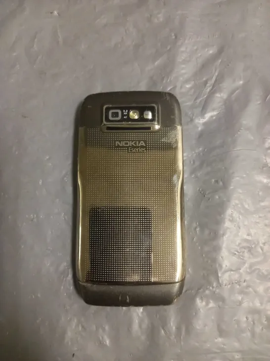 NOKIA E SERIES E71 MOBILE PHONE GOLD