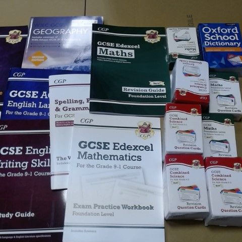 LOT OF ASSORTED EDUCATIONAL BOOKS AND CARDS TO INCLUDE CGP TEXTS AND REVISION CARDS