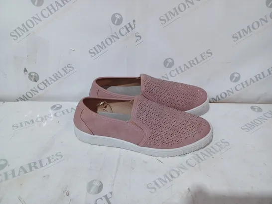 CUSHION WALK PINK FLAT SLIP ONS - UK 6 