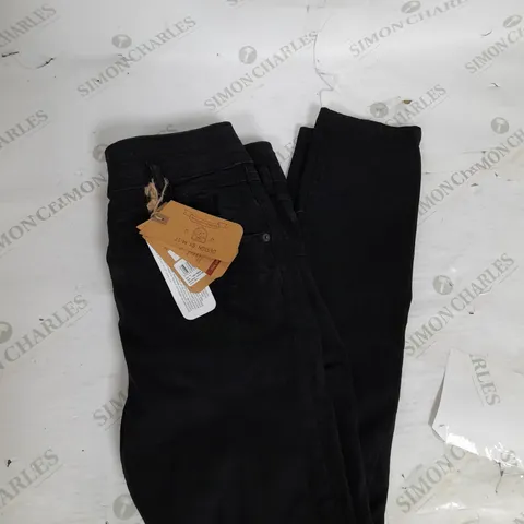 DESIGN BY M-17 LADIES HIGH WAIST DOUBLE BUTTON JEAN IN BLACK SIZE 16
